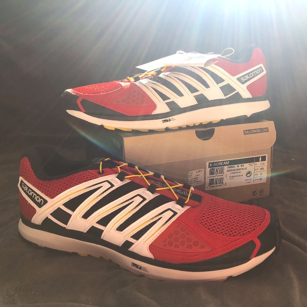 Salomon  Mens Trail Running Shoes